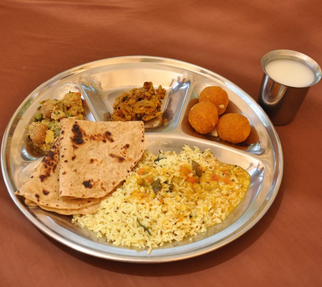 iskcon aurangabad sunday feast
